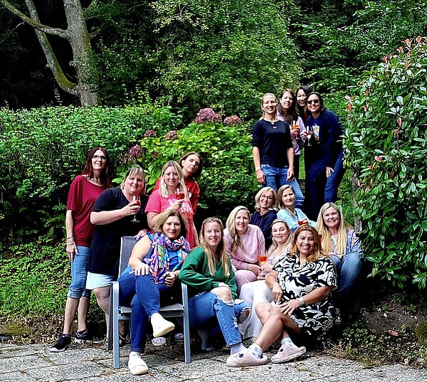 Fröhliche Frauengruppe, Mütter und Erzieherinnen des AWO Familienzentrums