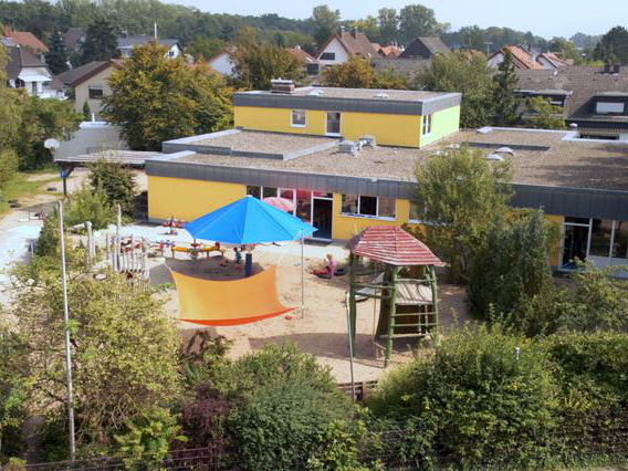 Zum Familienzentrum Kirschenstraße bitte anklicken